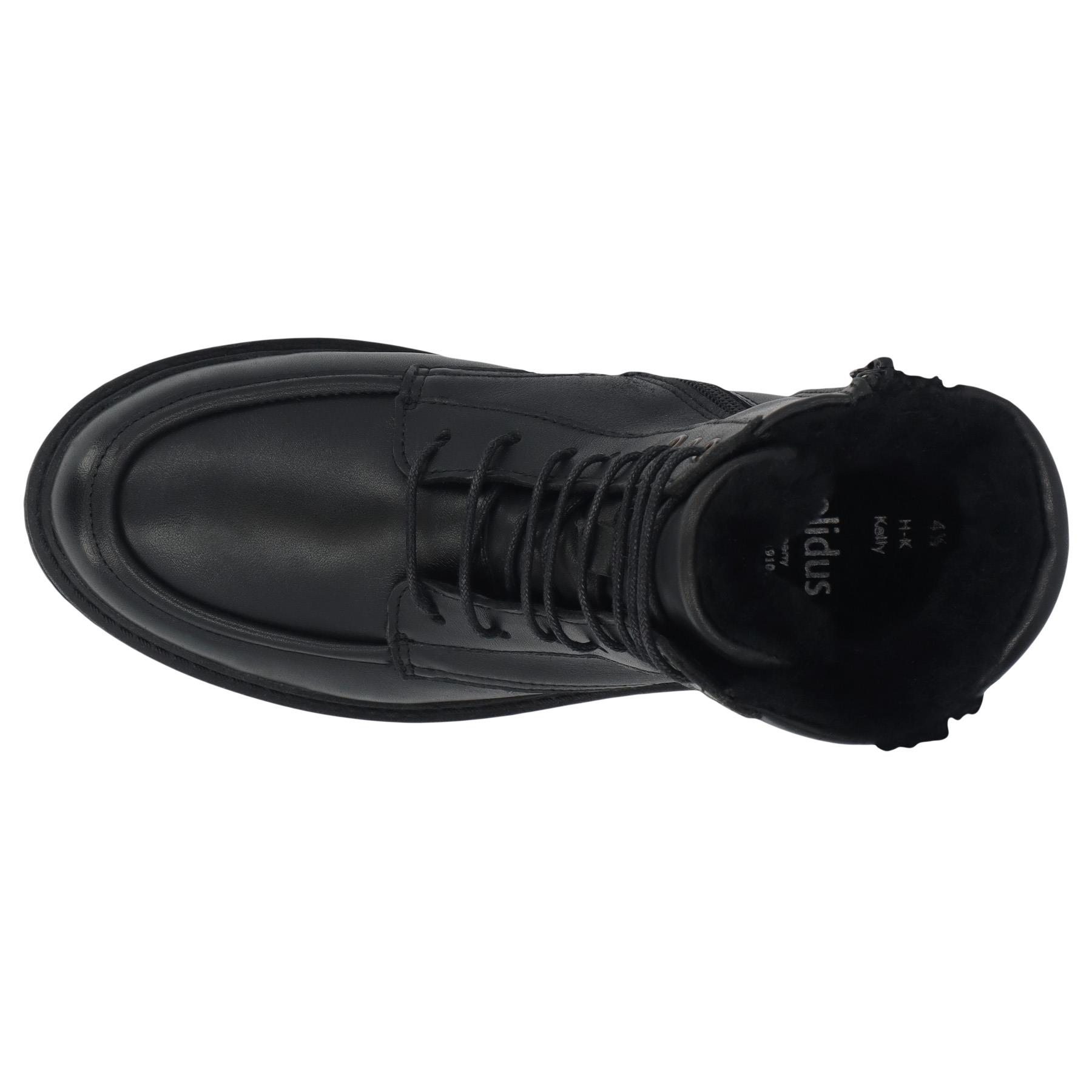 schwarze stiefel draufsicht