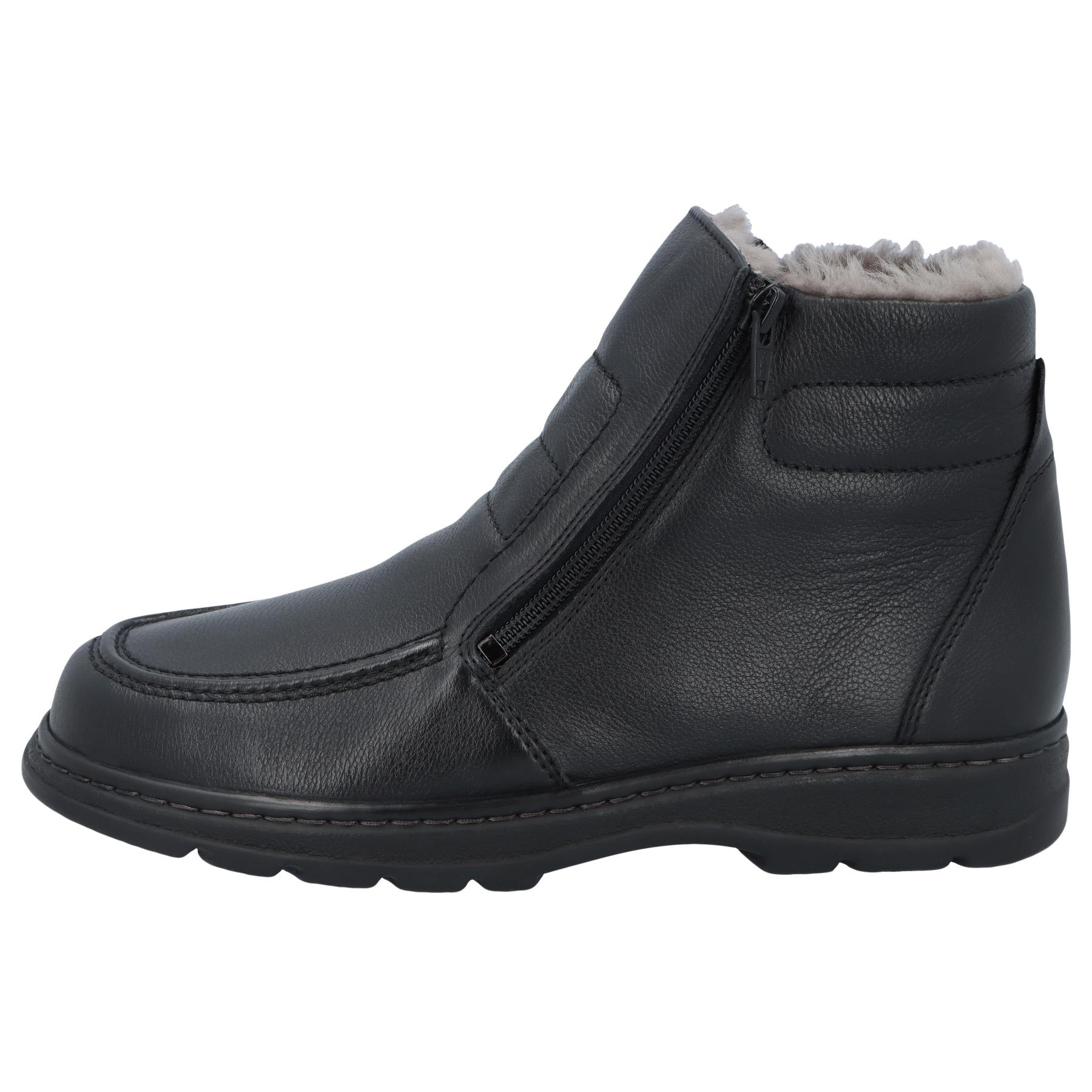 schwarze stiefel seitenansicht links