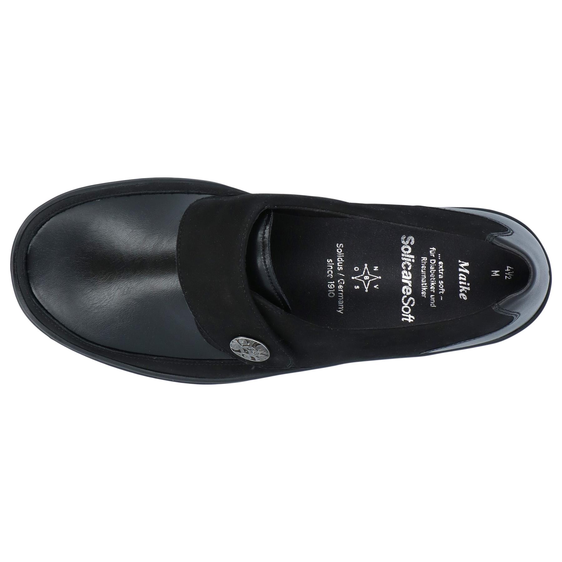 schwarze slipper draufsicht