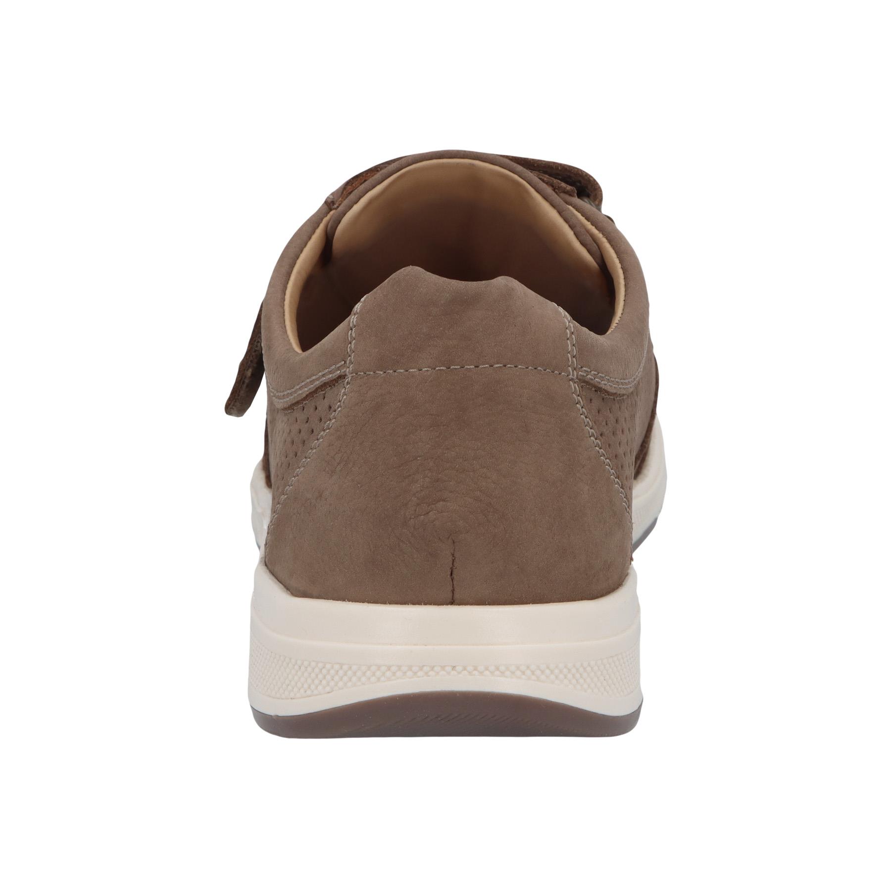 braune halbschuh hinteransicht