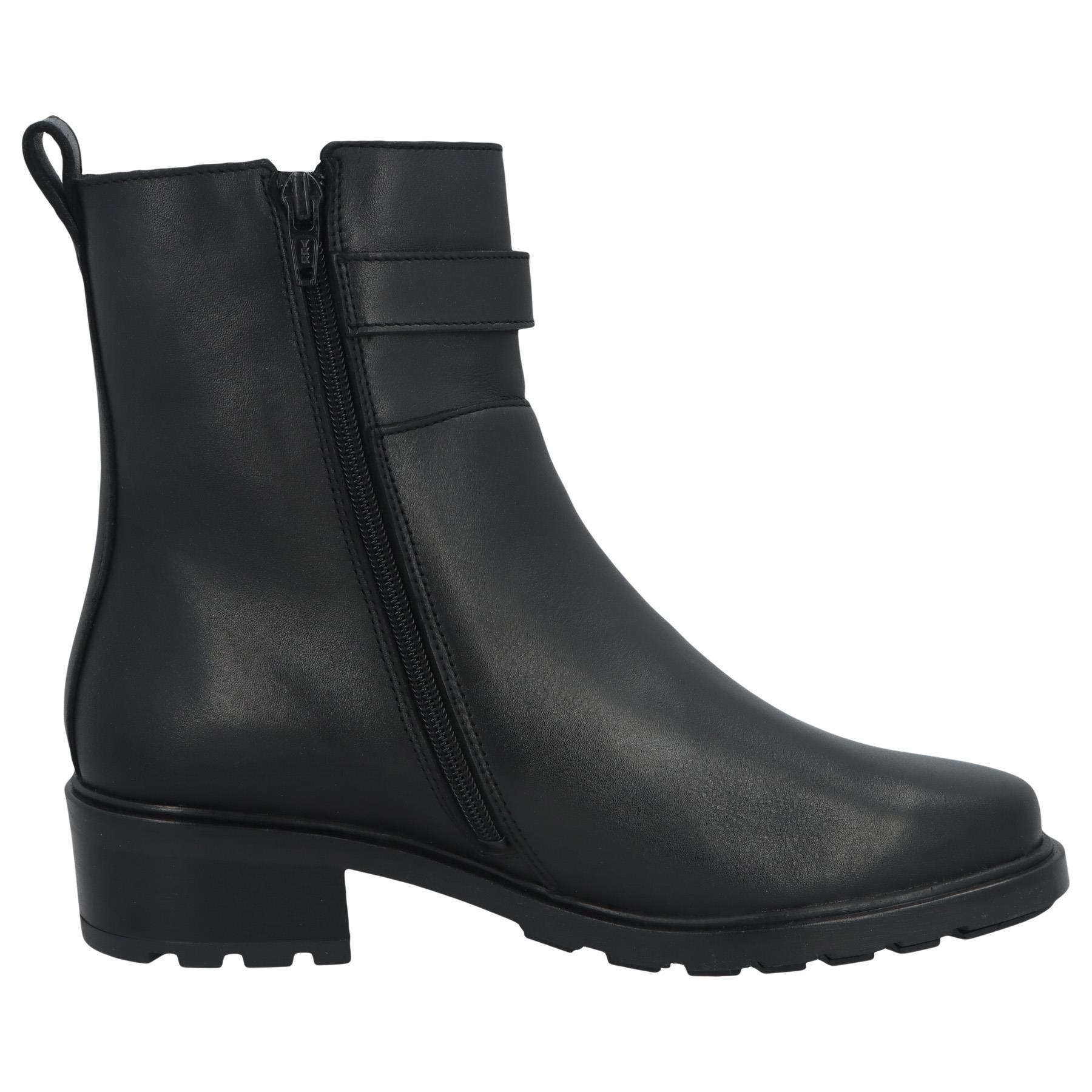 schwarze stiefel seitenansicht rechts