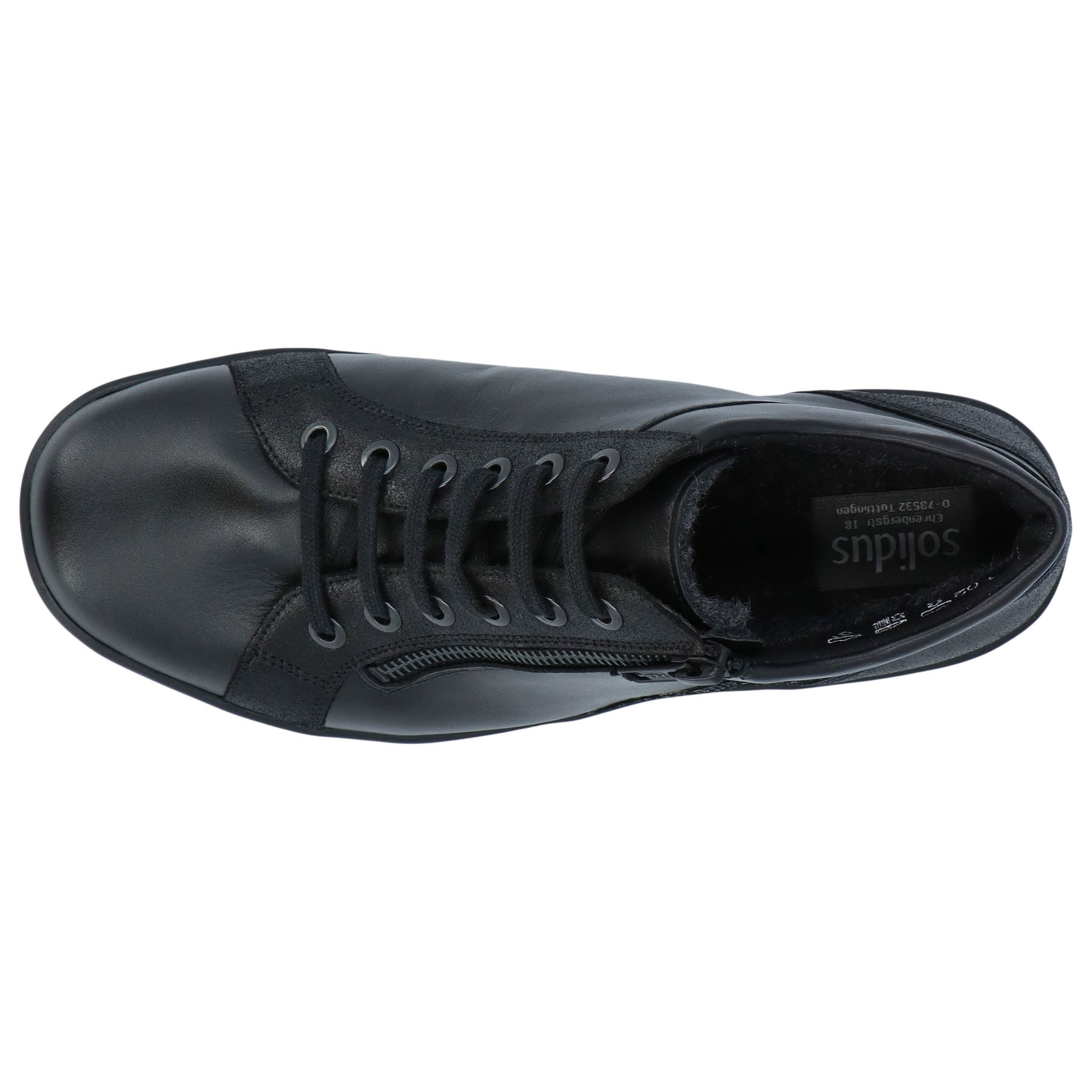 schwarze stiefel draufsicht