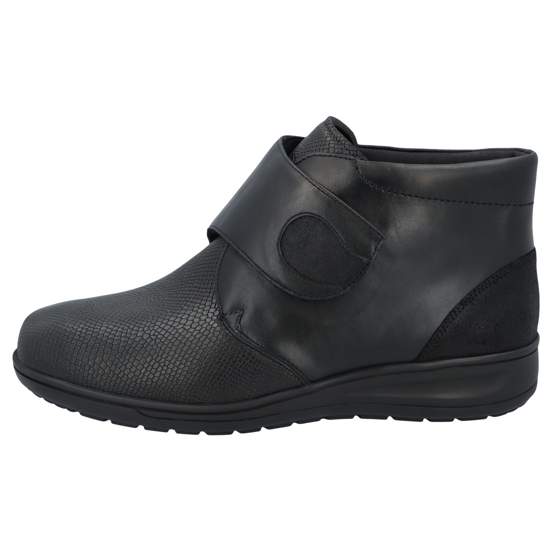 schwarze stiefel seitenansicht links