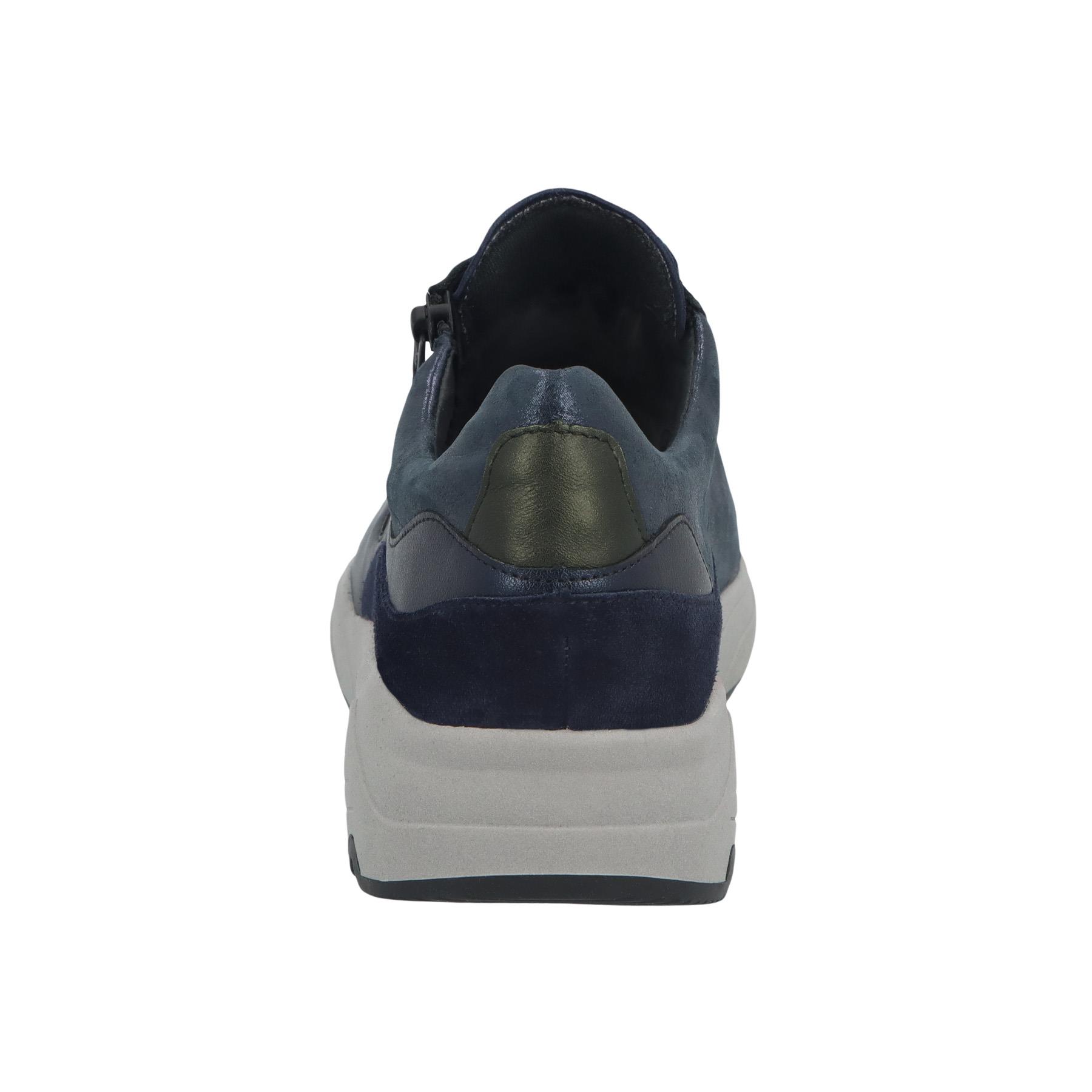 blaue halbschuh hinteransicht