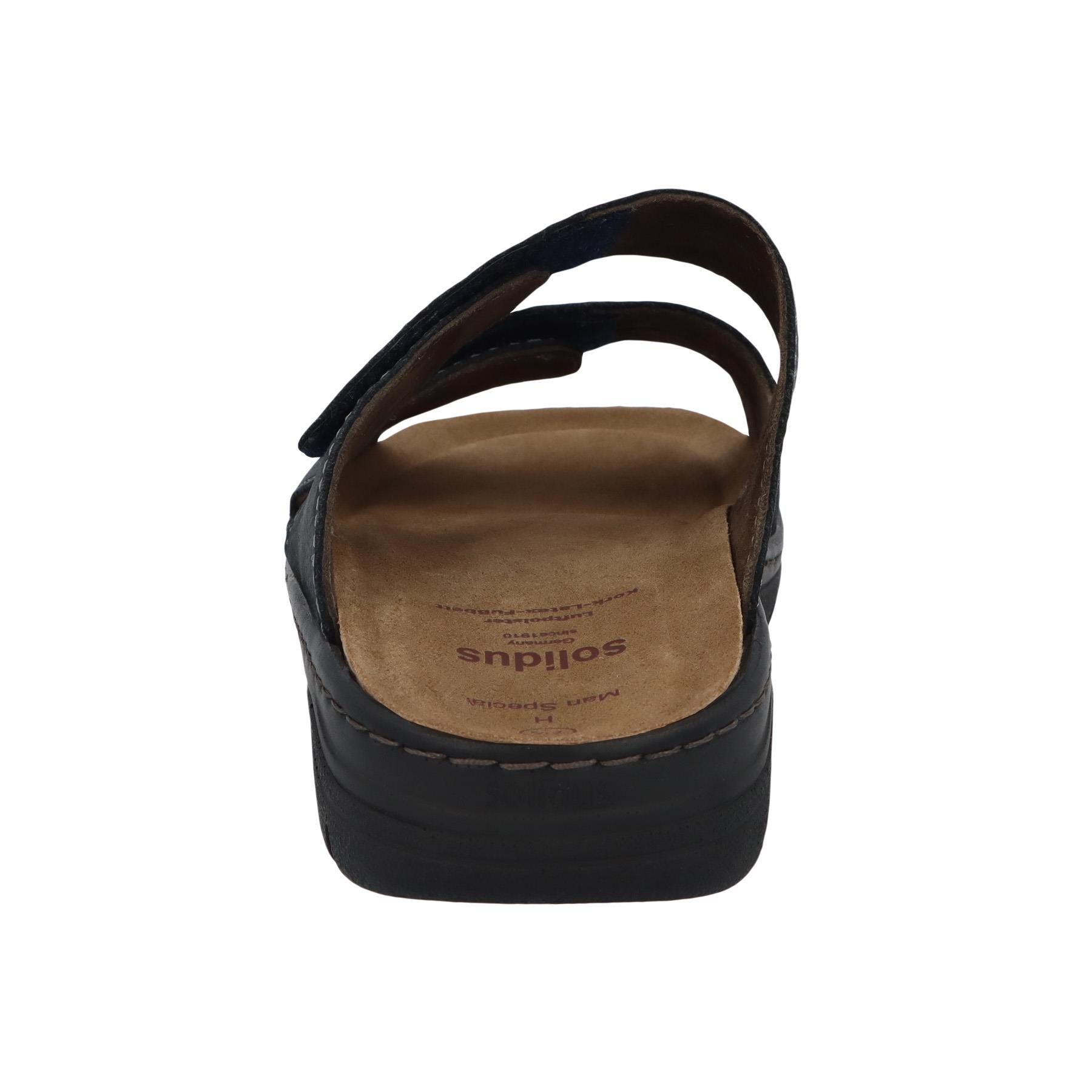 blaue pantolette hinteransicht