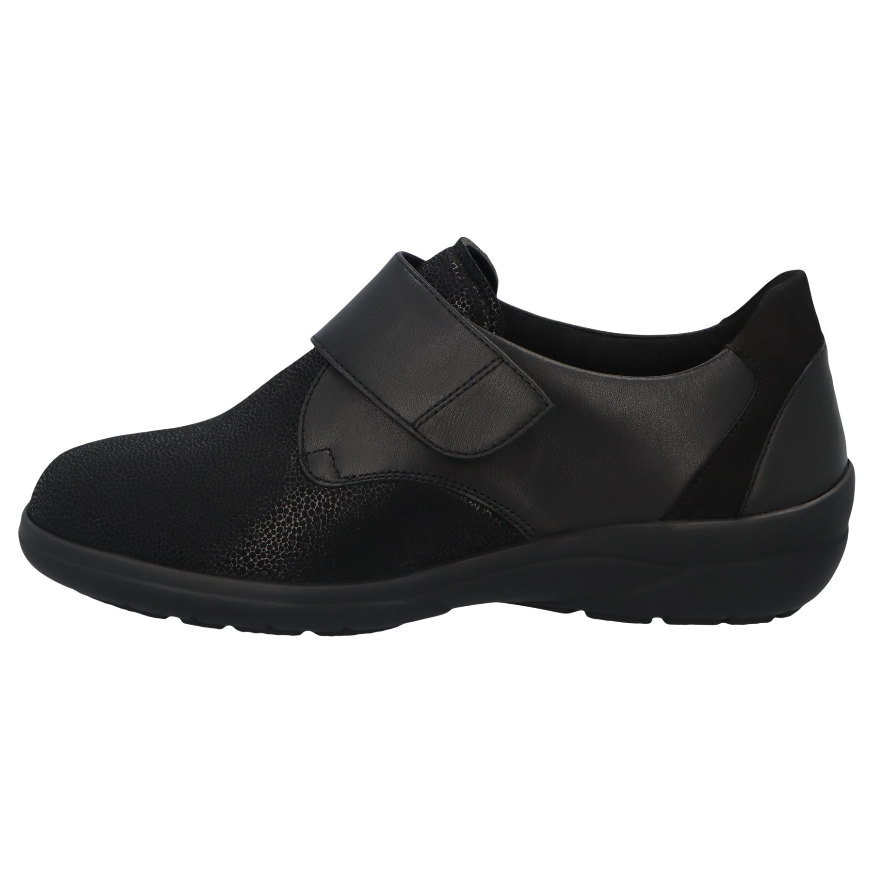 schwarze slipper seitenansicht links