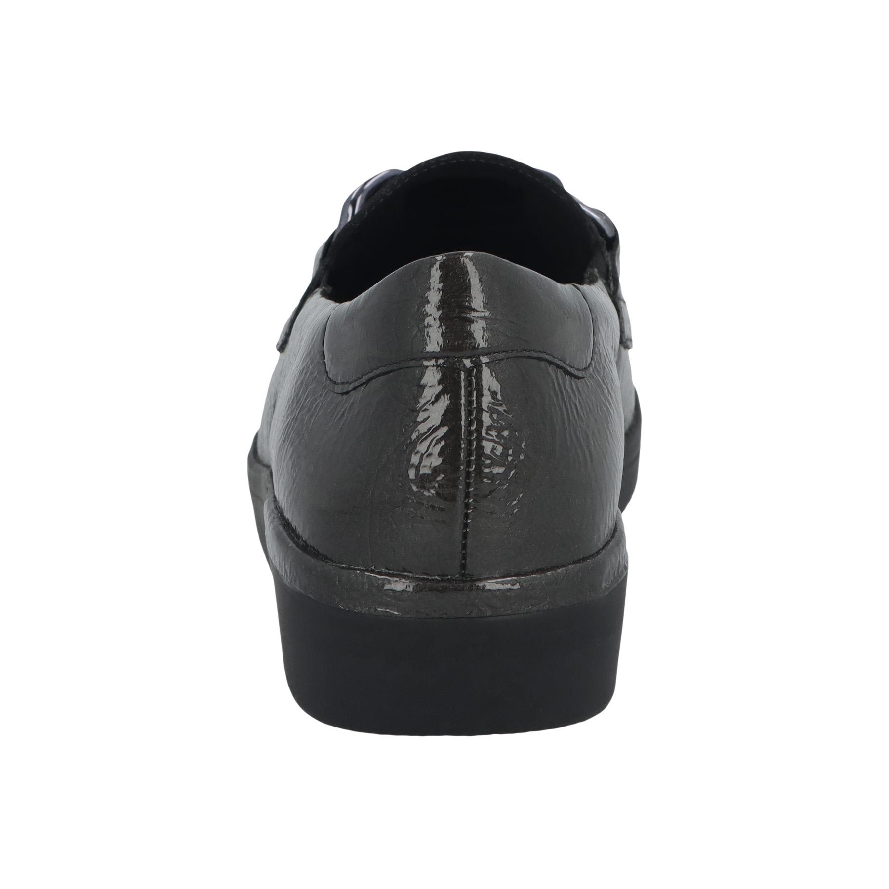 graue slipper hinteransicht