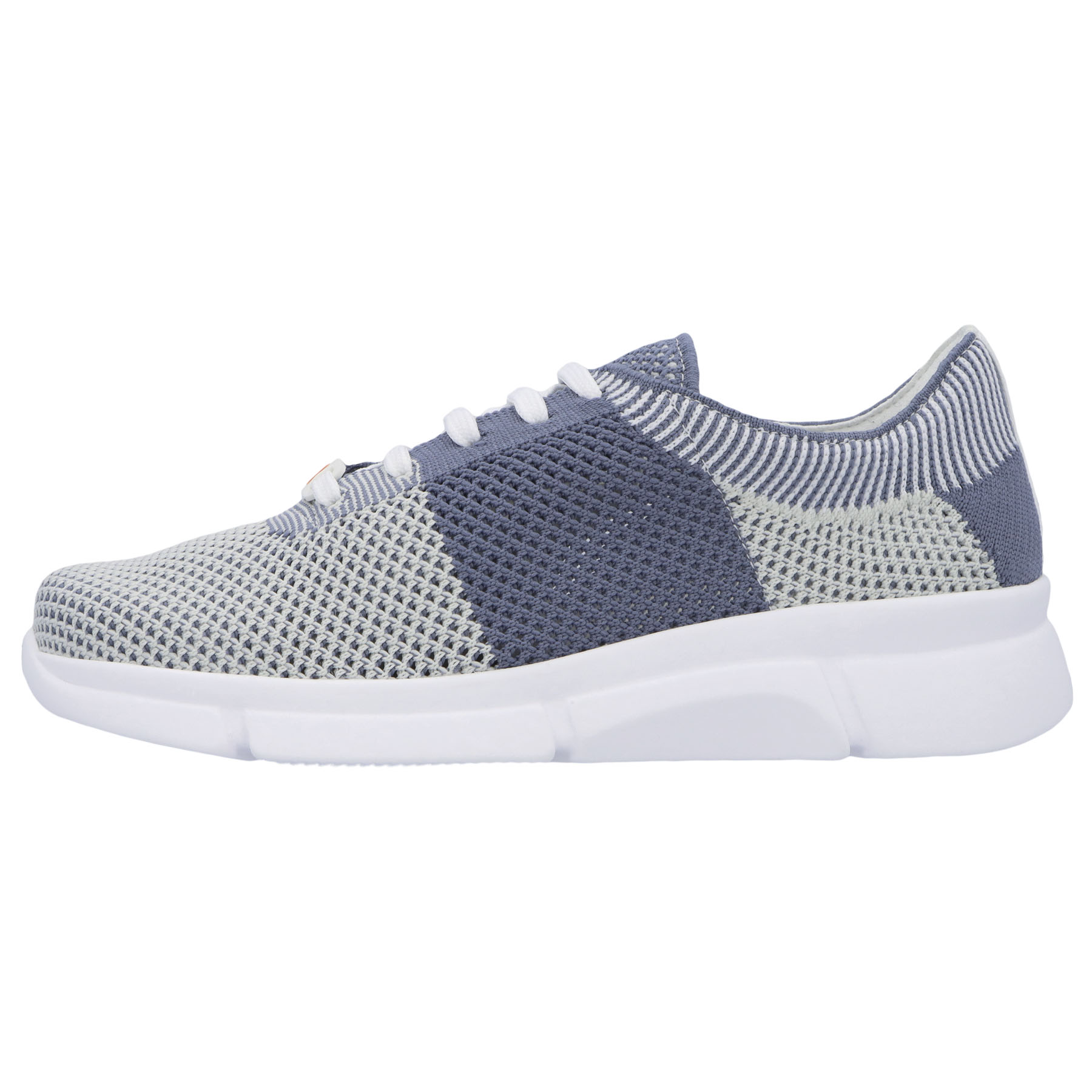 blaue sneaker seitenansicht links