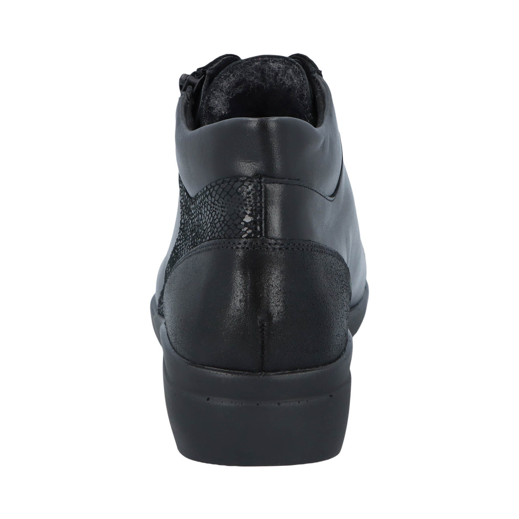 schwarze stiefel hinteransicht