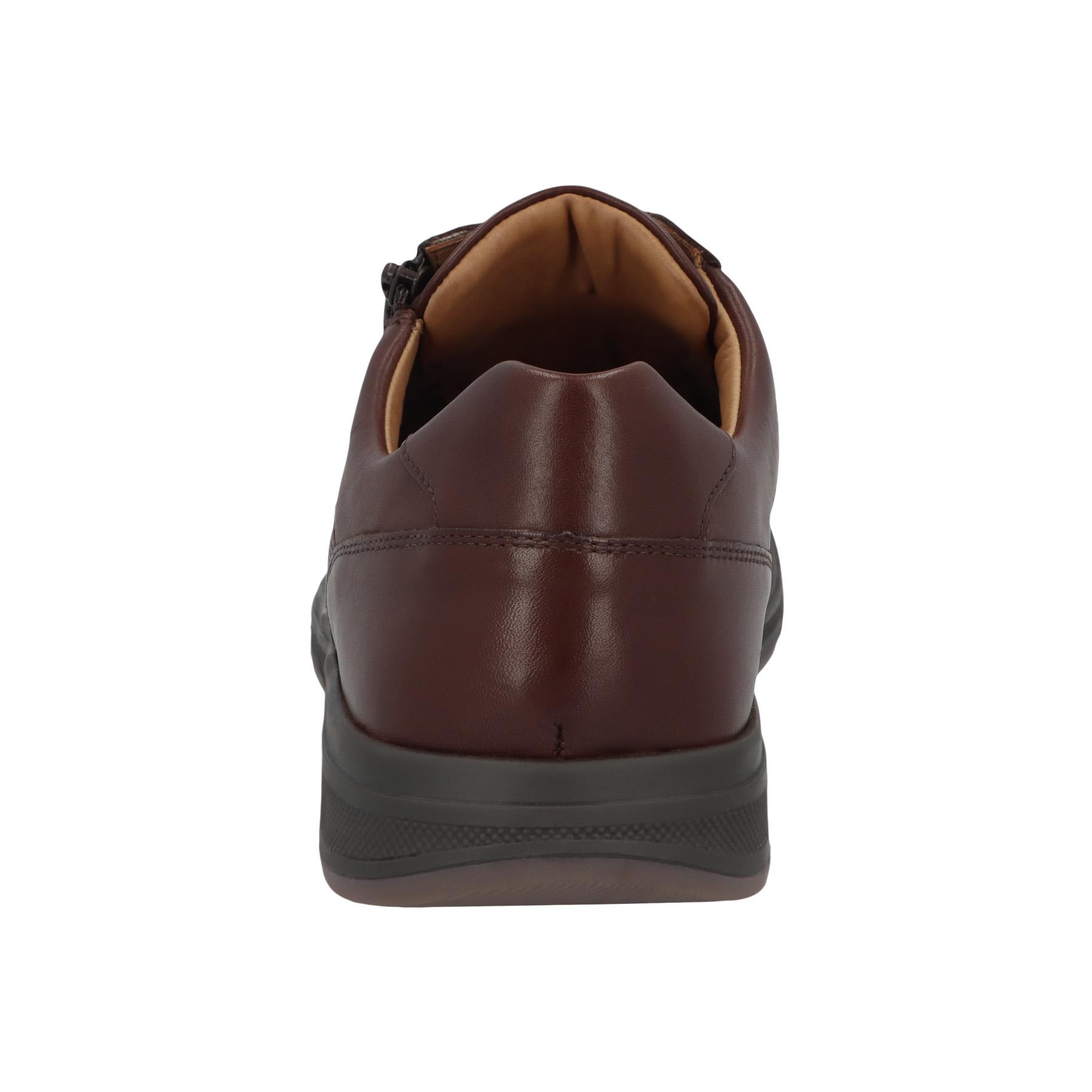 braune halbschuh hinteransicht