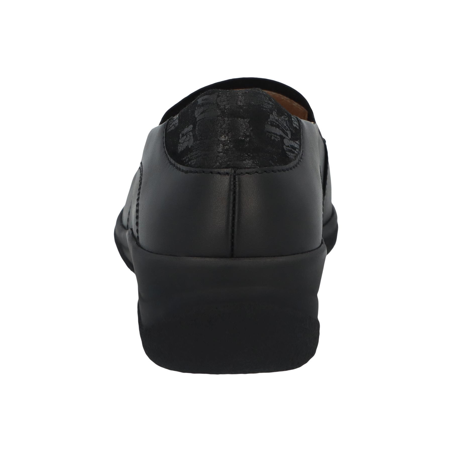 schwarze slipper hinteransicht