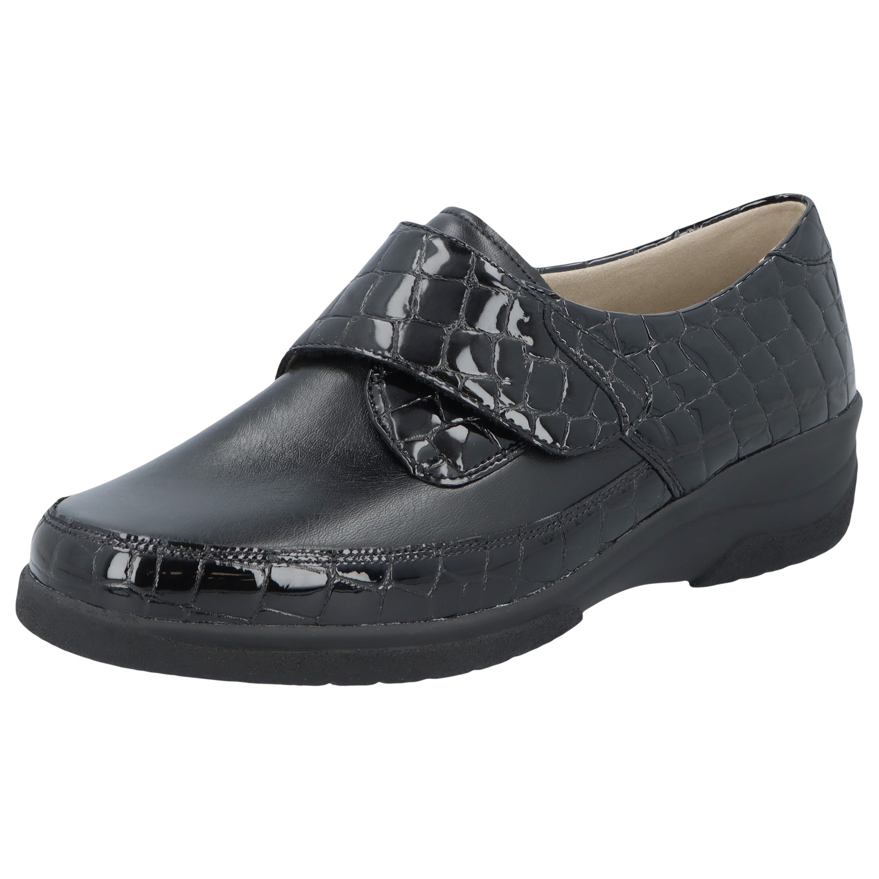 schwarze slipper 3-4 ansicht