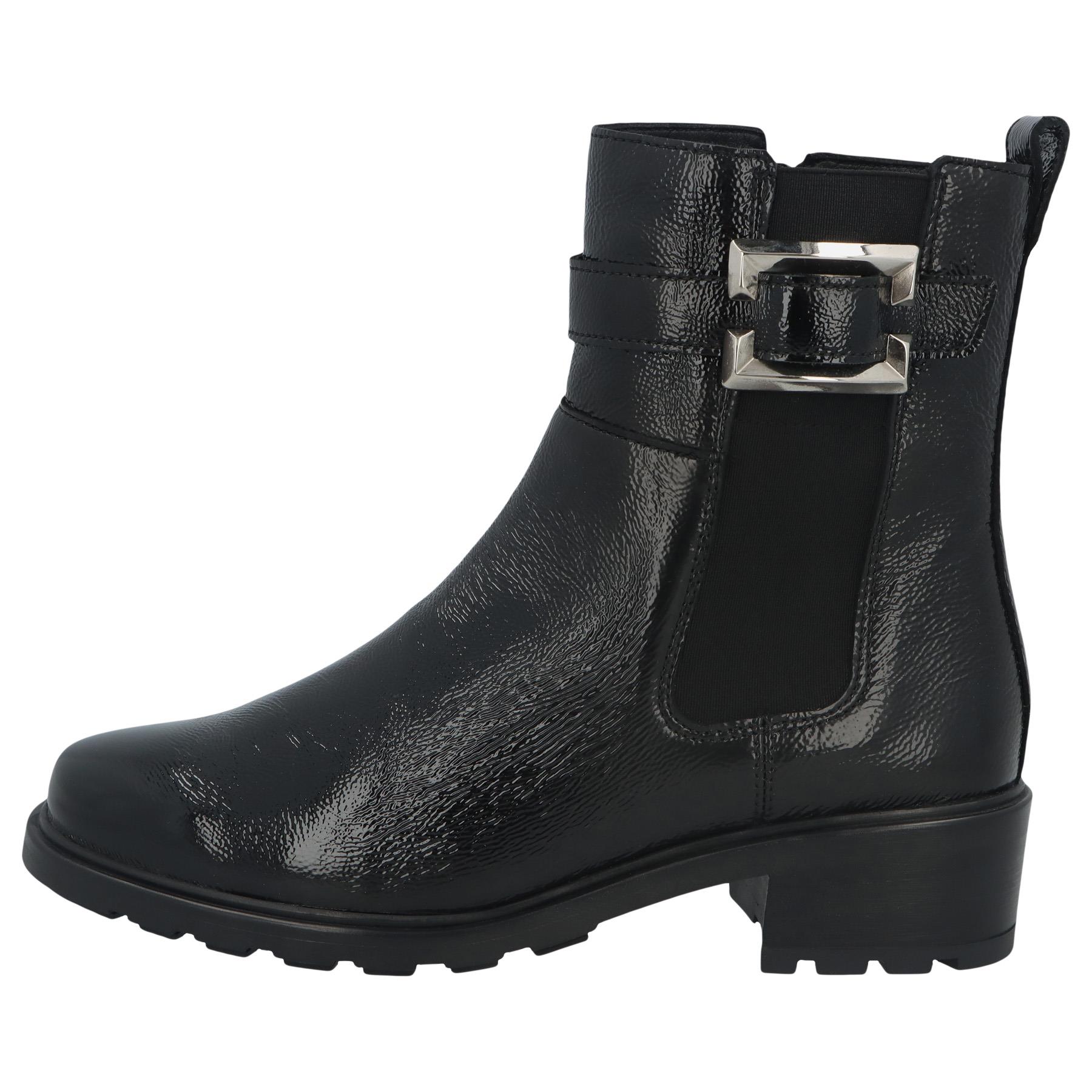 schwarze stiefel seitenansicht links