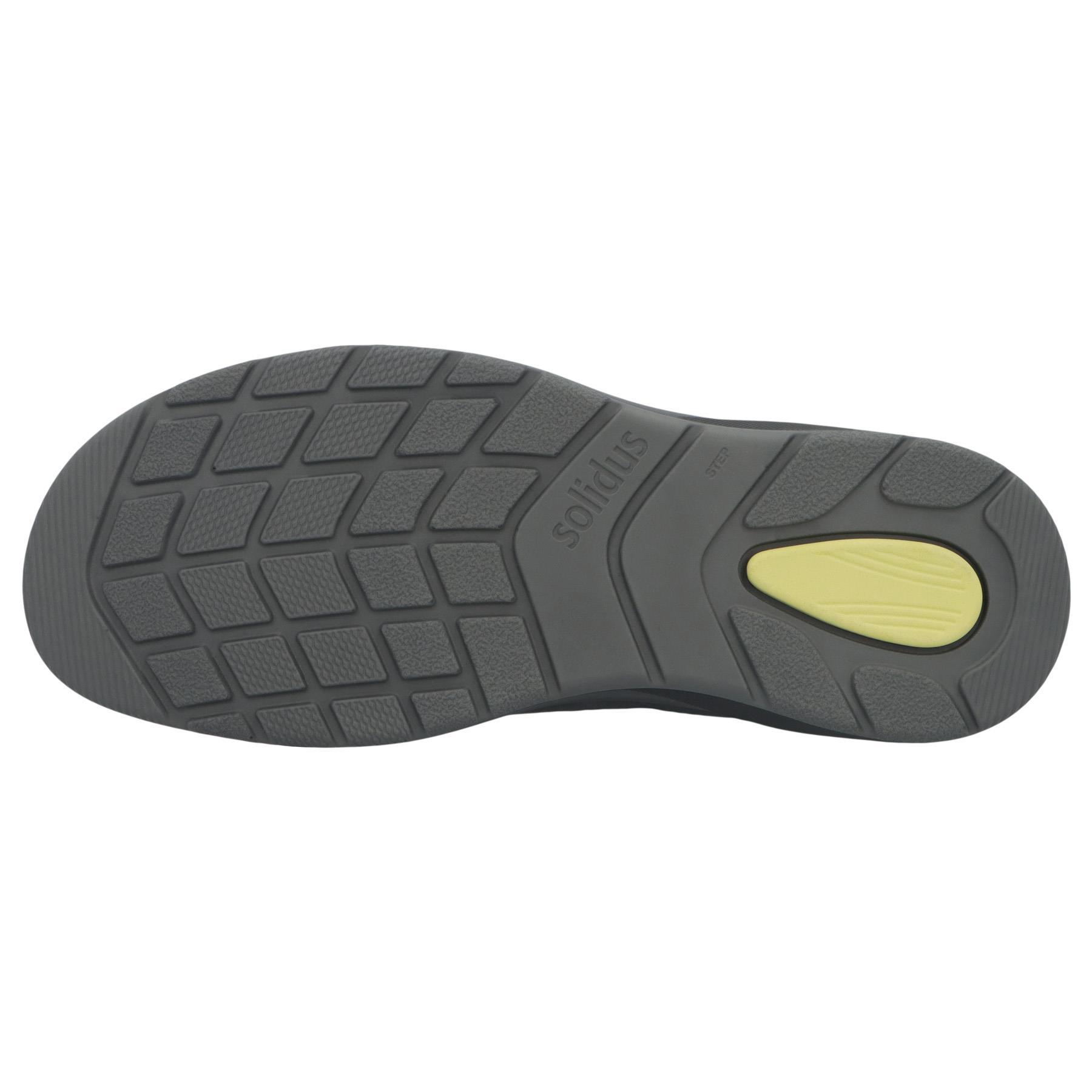 schwarze halbschuh sohlenansicht