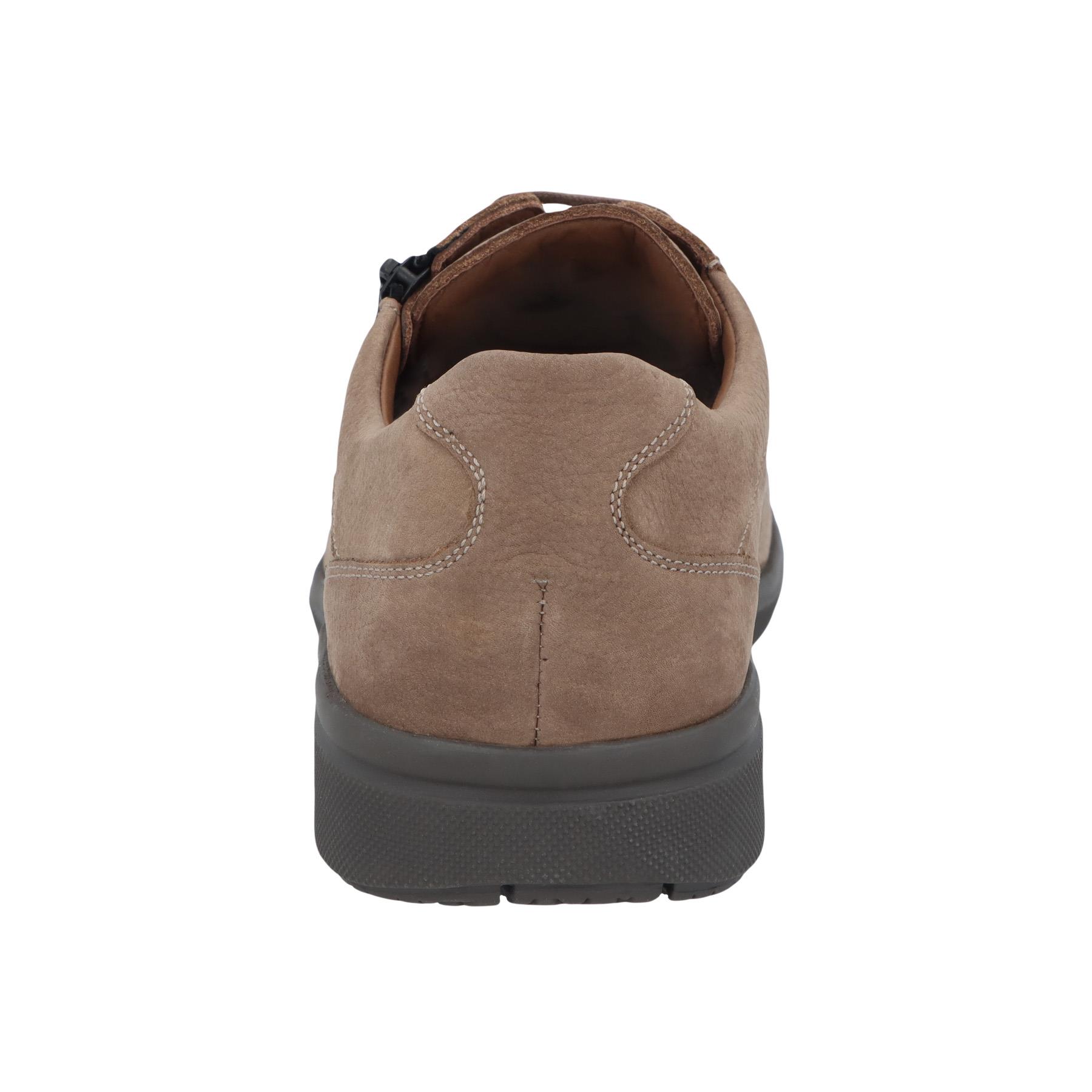 braune halbschuh hinteransicht