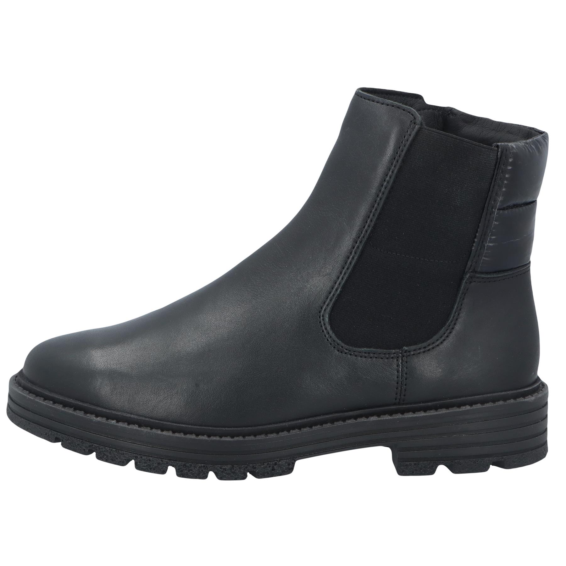 schwarze stiefel seitenansicht links