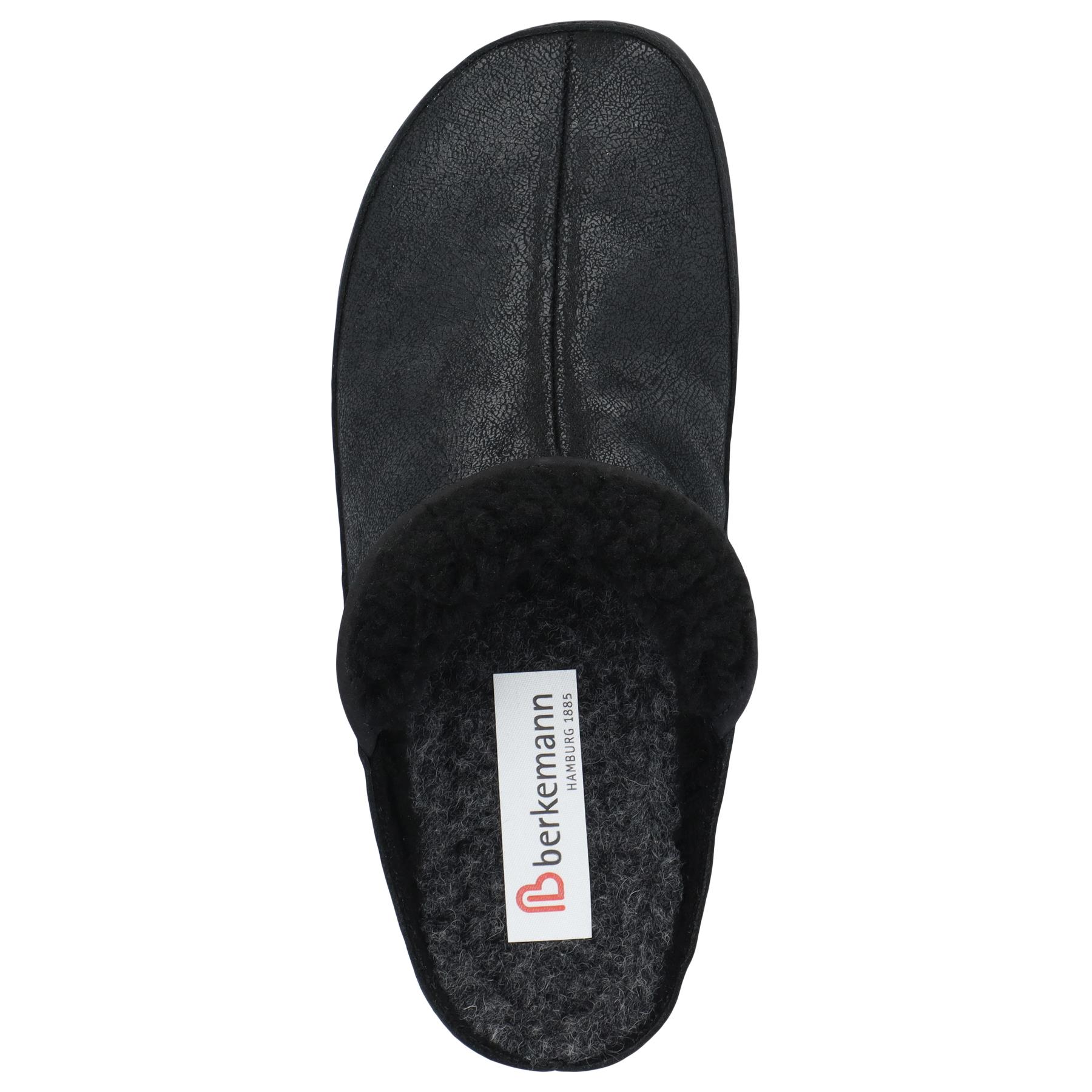 schwarze clogs draufsicht