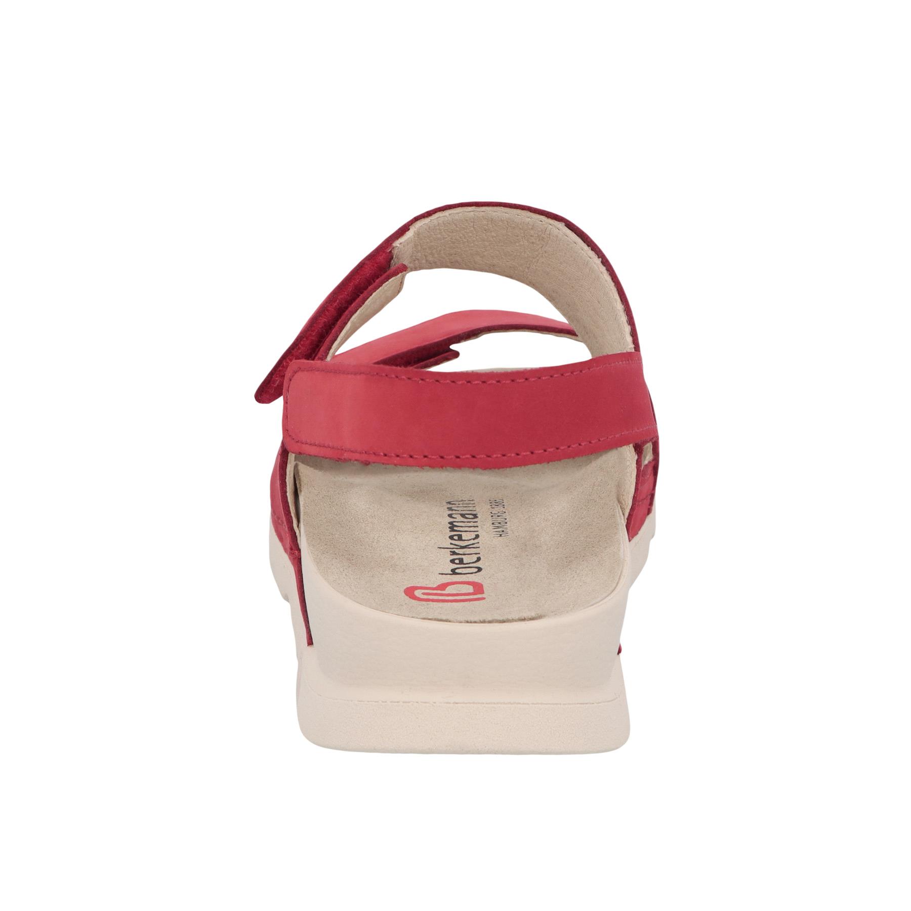 rote sandale hinteransicht