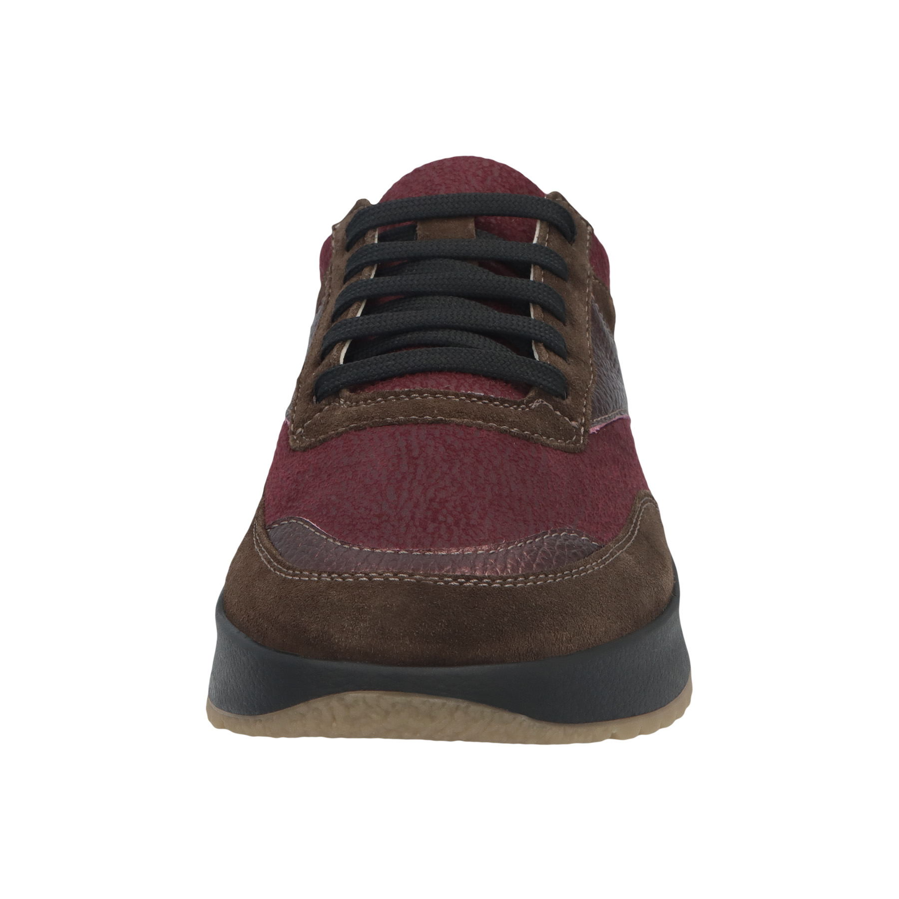 braune sneaker vorderansicht