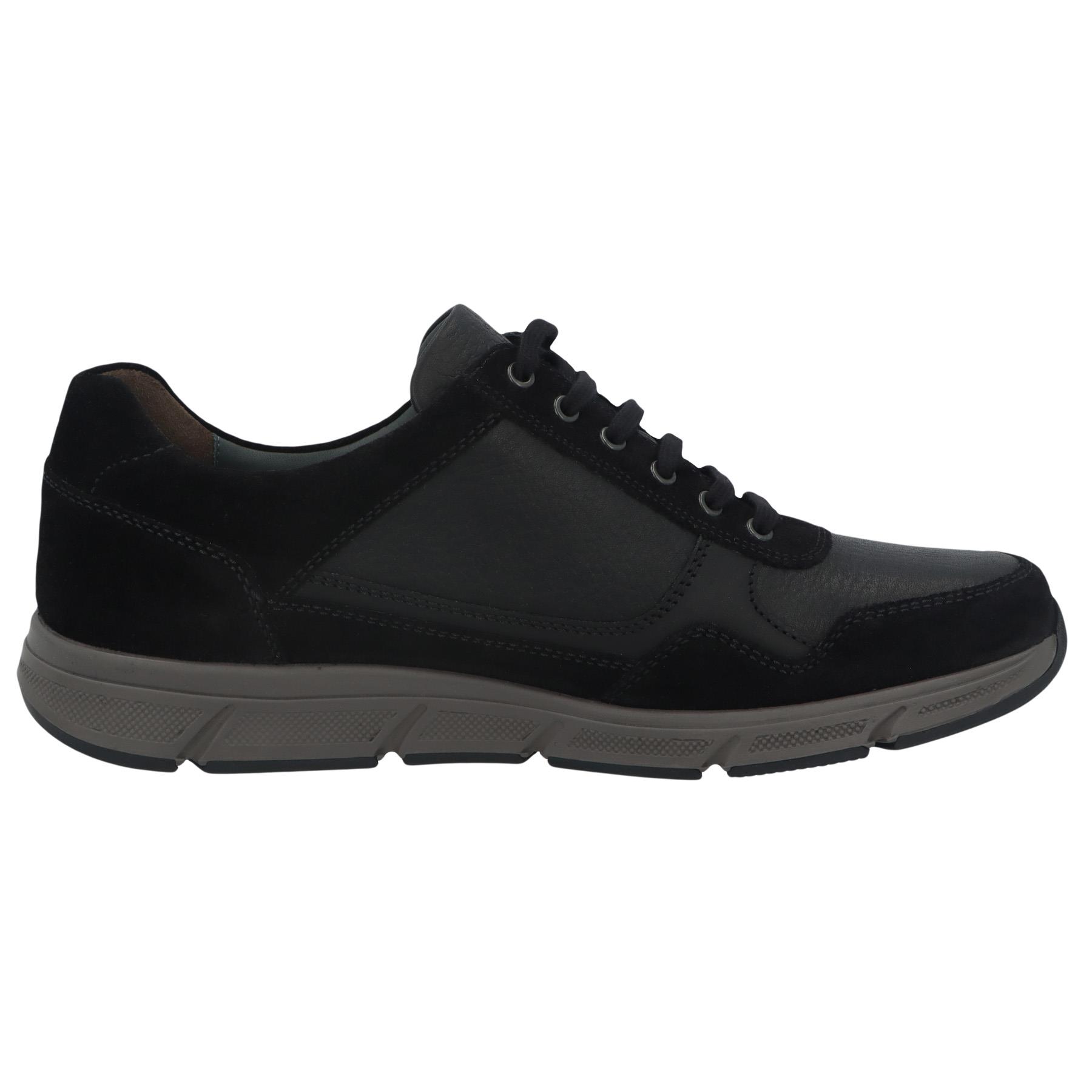 schwarze halbschuh seitenansicht rechts