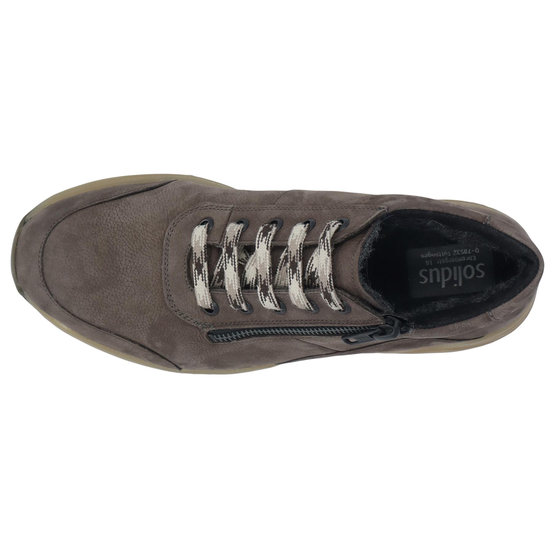 braune stiefel draufsicht