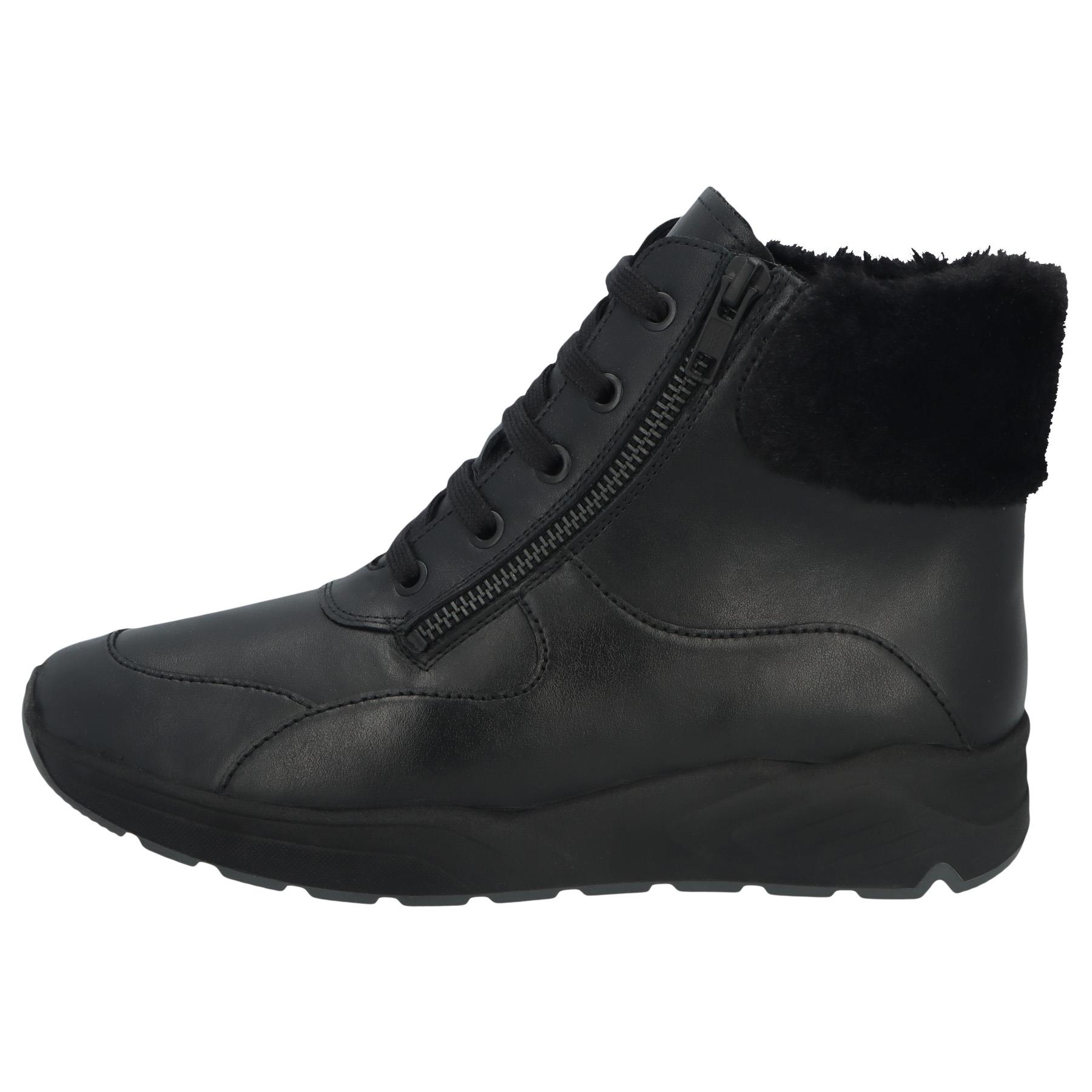 schwarze stiefel seitenansicht links
