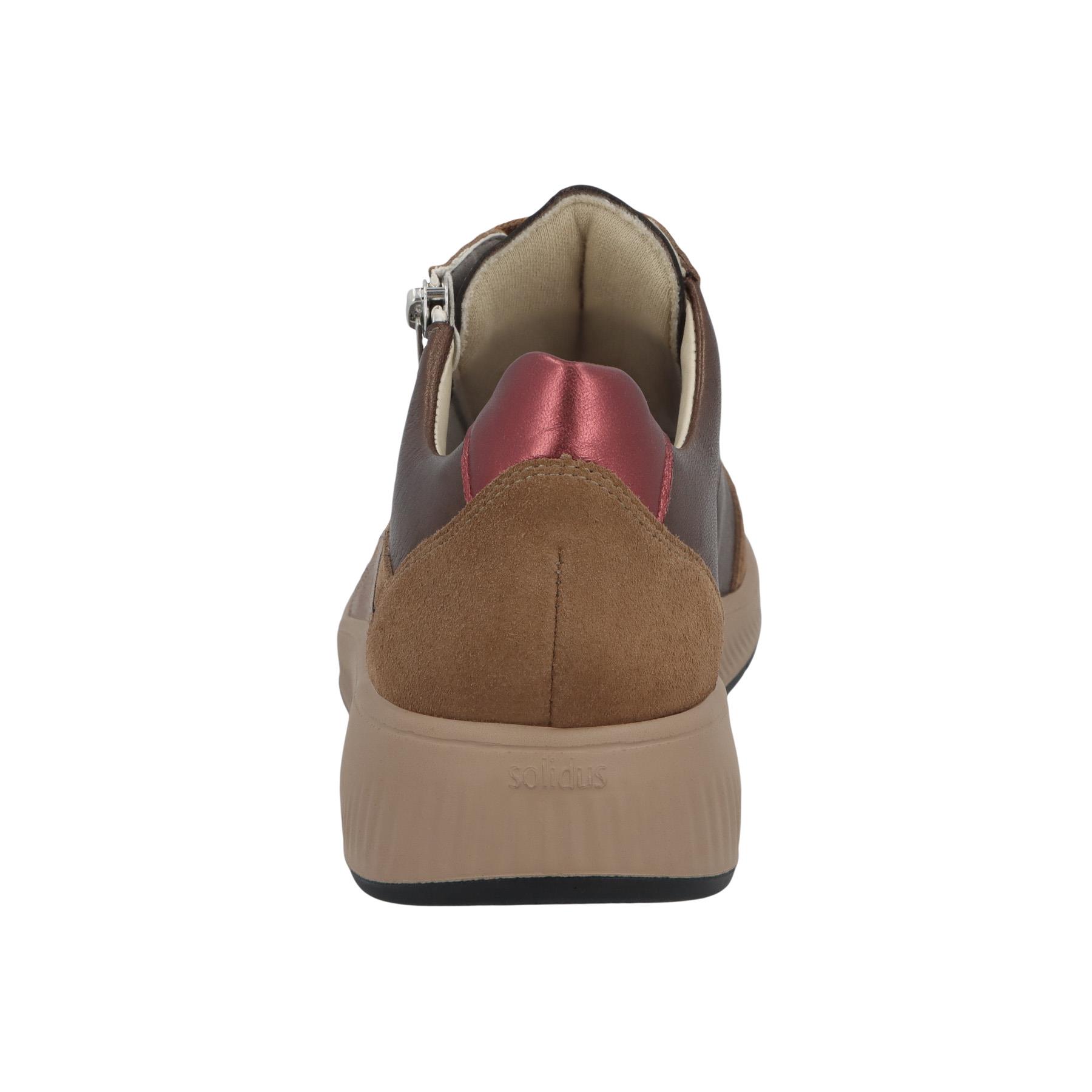 rote halbschuh hinteransicht