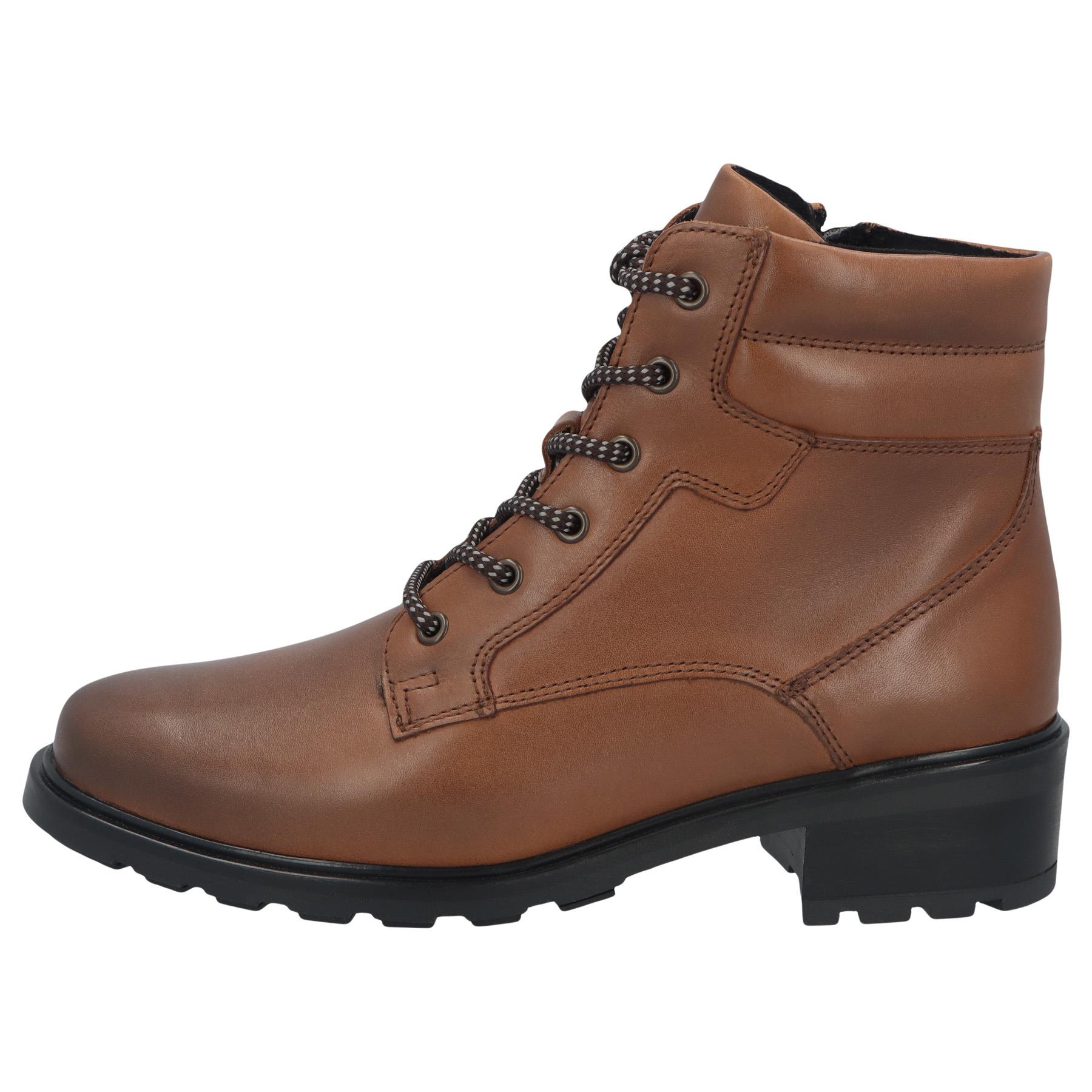 braune stiefel seitenansicht links