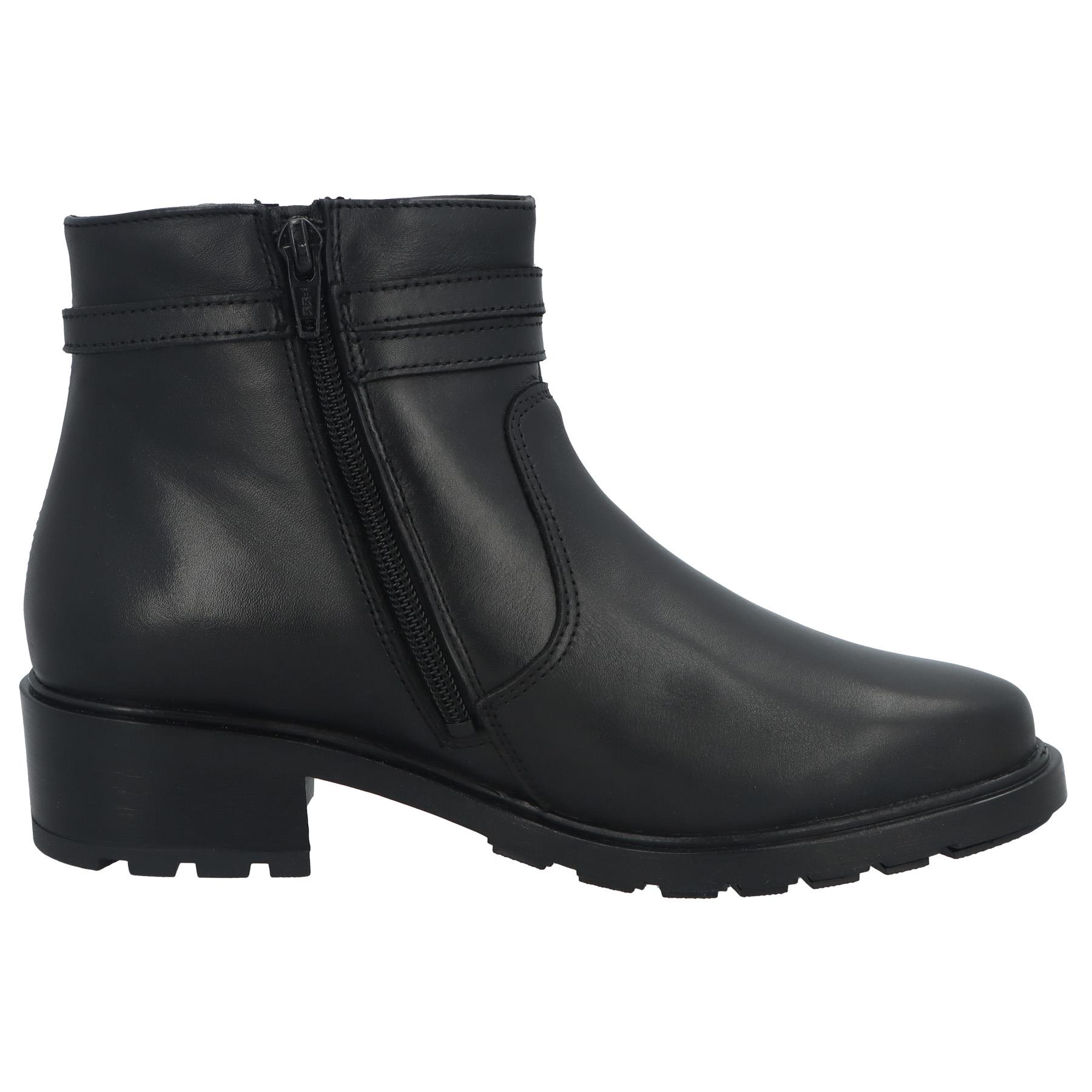 schwarze stiefel seitenansicht rechts