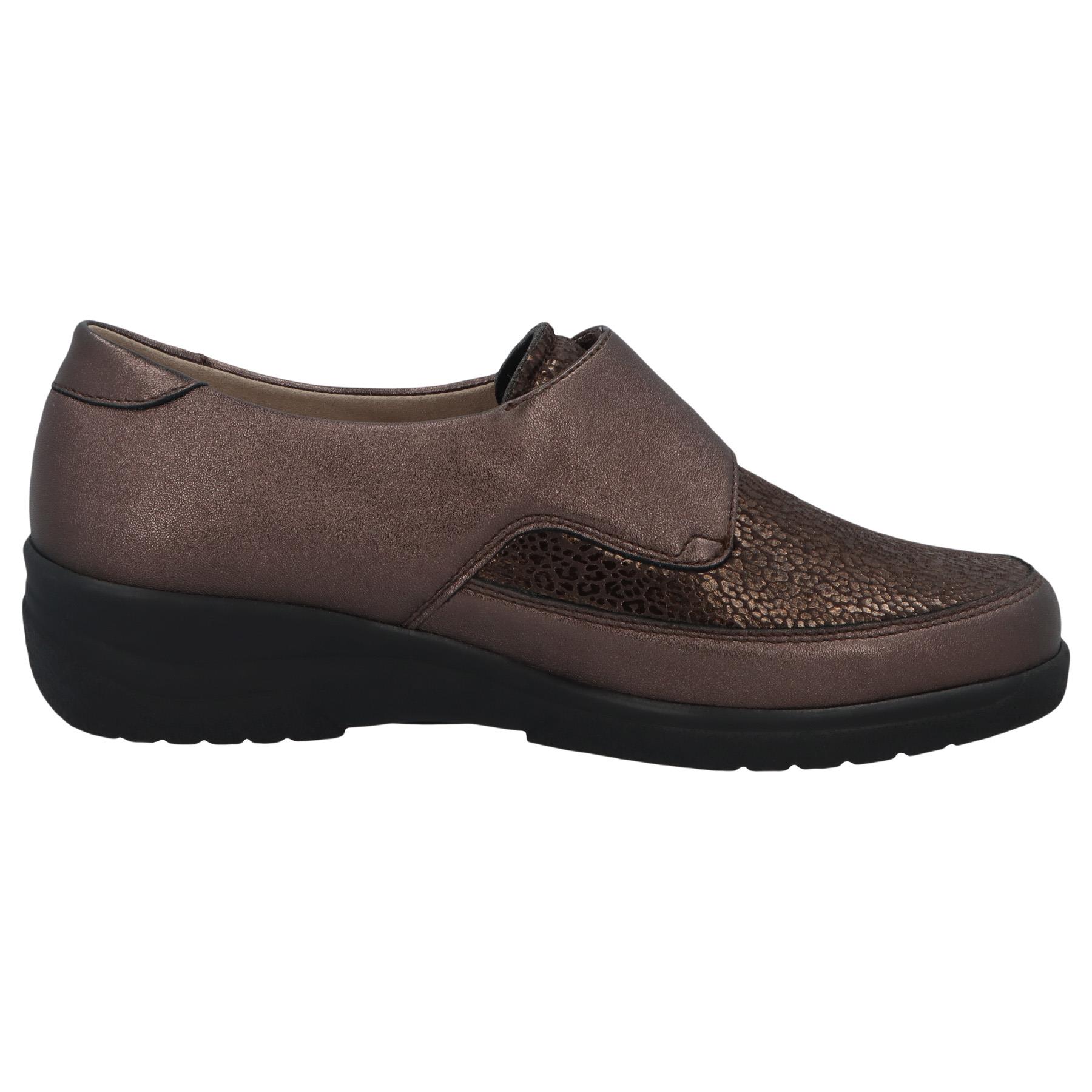 schwarze slipper seitenansicht rechts