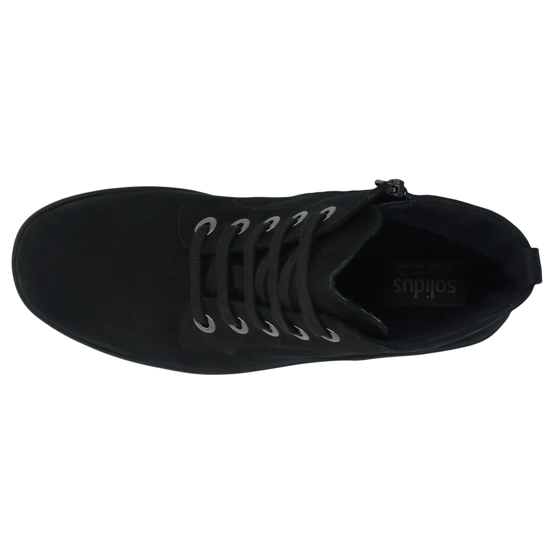 schwarze stiefeletten draufsicht